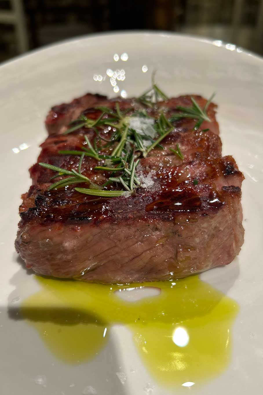 Tagliata di manzo al rosmarino - Tipico Osteria Montone